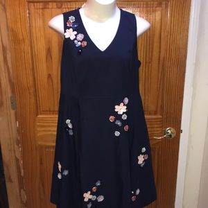 Draper James Eloquii 18 blue dress flower appliqué